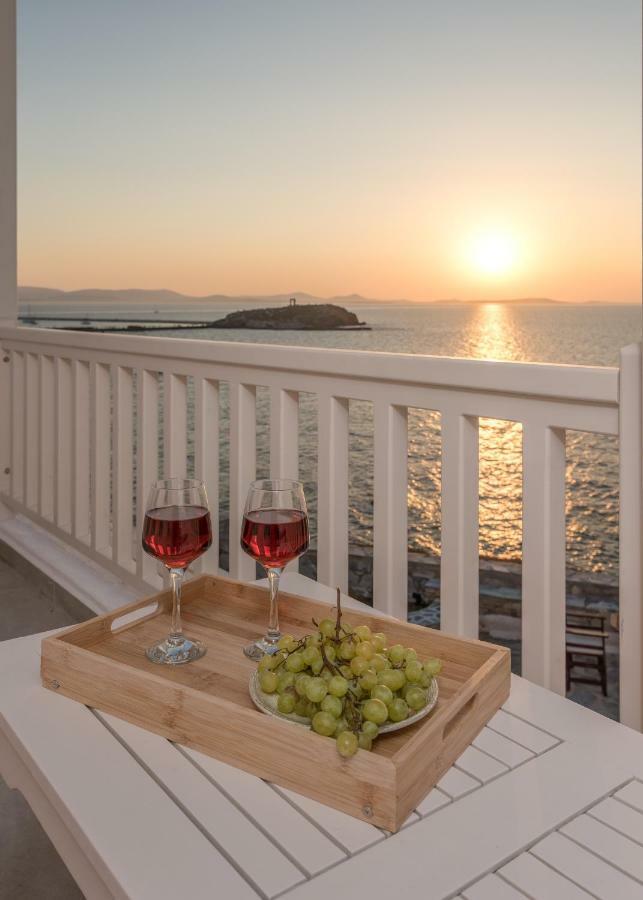 Naxos City Iliada Suites מראה חיצוני תמונה